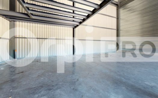 Local d&rsquo;activité/Entrepôt de 225 m² à louer à Perouges