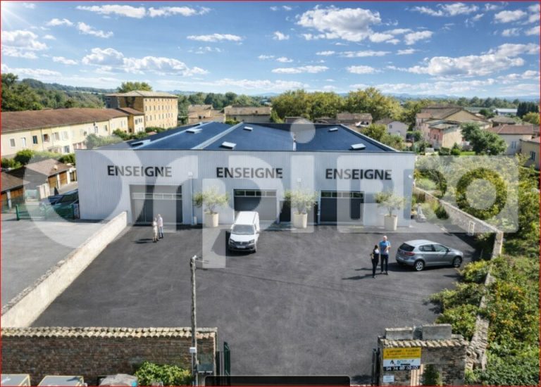 Local d’activité 1586 m² à Belleville