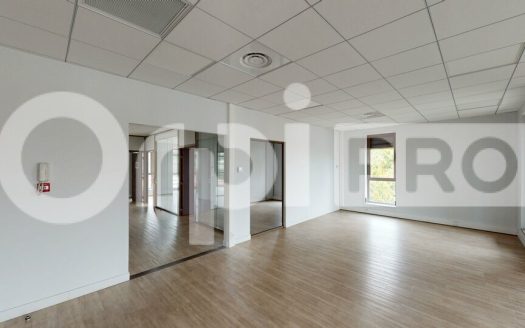 ? À LOUER – Bureaux de 540 m²