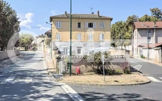 A VENDRE IMMEUBLE DE RAPPORT