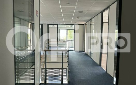 BUREAUX A LOUER SPACIEUX ET CONFORTABLES