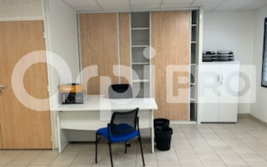Bureau à louer de 79 m² à Villefranche
