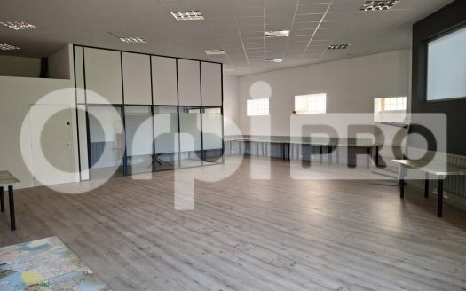 Bureau à vendre à Lacenas