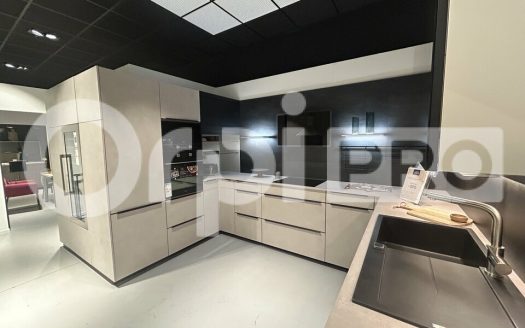 ? Droit au Bail – 536 m² – Forte Visibilité Viadorée