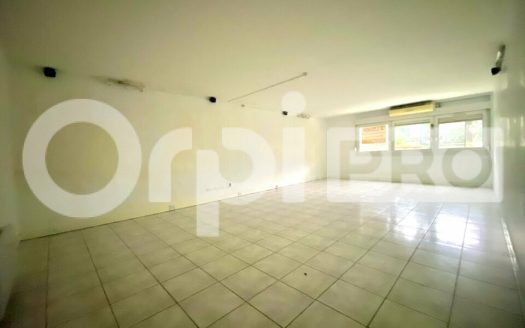 LOCATION – BUREAUX 104 m2 – Neuville sur Saône