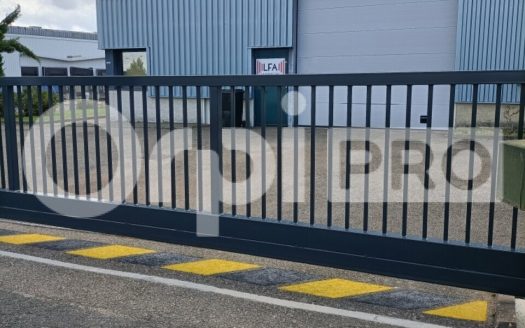 LOCATION – LOCAL D&rsquo;ACTIVITE – REYRIEUX
