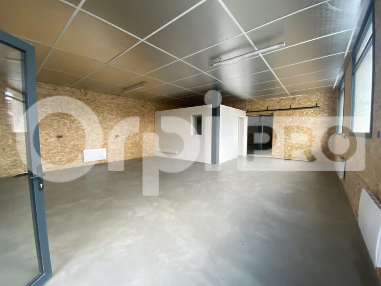 LOCATION – REYRIEUX 155 m2 – LOCAL D ACTIVITE