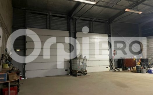 Local activité 308  m² et terrain