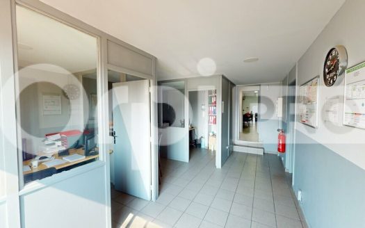 Local d&rsquo;activité à Corbas – Vente ou Location
