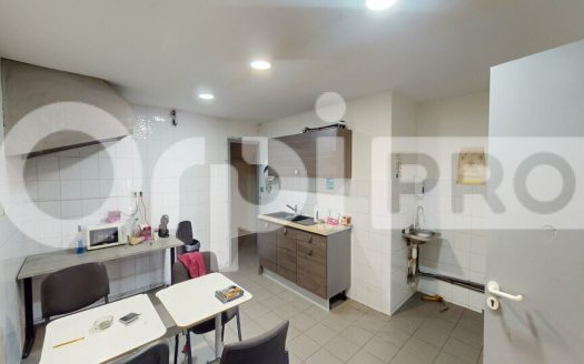Local d&rsquo;activité à Corbas – Vente ou Location