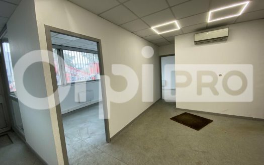 Local d&rsquo;activité de 500 m2 environ – Vaulx en Velin – 2 minutes de l&rsquo;autoroute
