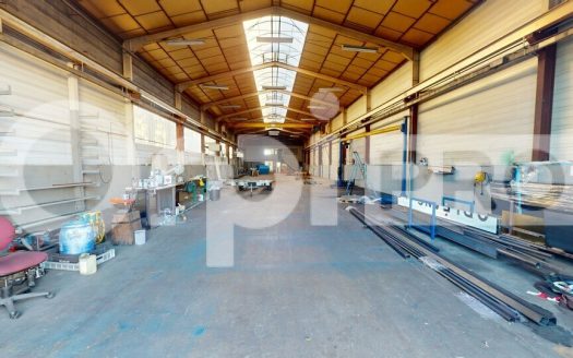Local d&rsquo;activité de 650 m² à Jassans-Riottier (01480)