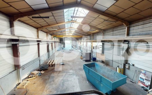 Local d&rsquo;activité de 650 m² à Jassans-Riottier (01480)