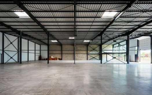 Locaux d&rsquo;Activités / Showroom – 871 m²