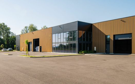 Locaux d&rsquo;Activités / Showroom – 871 m²