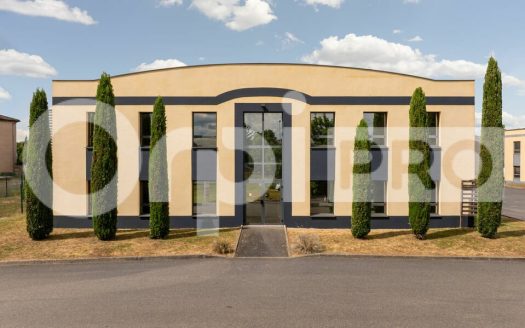 Locaux d&rsquo;Activités – 1 440 m² idéal siège social