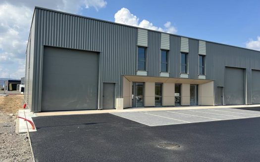 Locaux d&rsquo;Activités – 253 m²