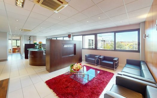 Bureau d&rsquo;exception au cœur de Dardilly – 426m² de 0 à 426 m2