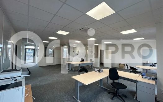 Bureaux modernes et lumineux de 185 m² au R+1