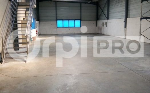 LOCATION – LOCAL D&rsquo;ACTIVITE – REYRIEUX