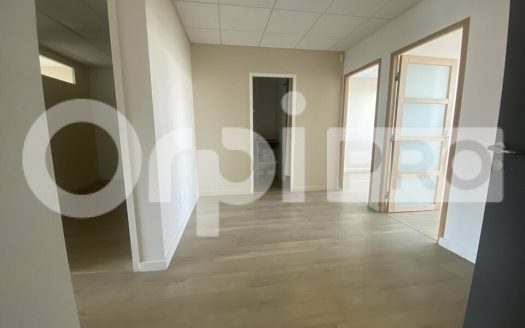 uffeCIVRIEUX D&rsquo;AZERGUES – BUREAU – CENTRE MEDICAL