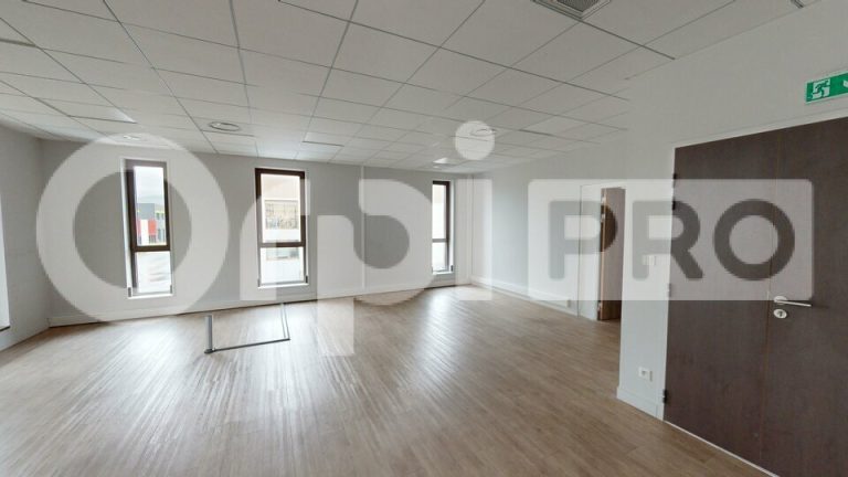 ? À LOUER – Bureaux 214 m²