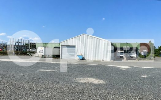 A VENDRE – 1 950 m² – Belleville-en-Beaujolais