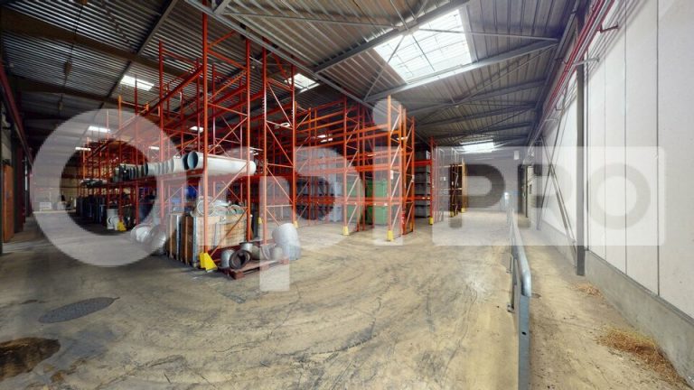 À VENDRE – LOCAL D’ACTIVITÉ DE 994 M²