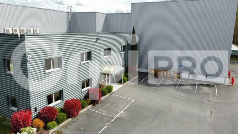 A vendre bâtiment industriel 4700 m² — photo 2