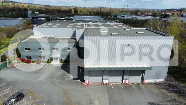 A vendre bâtiment industriel 4700 m²