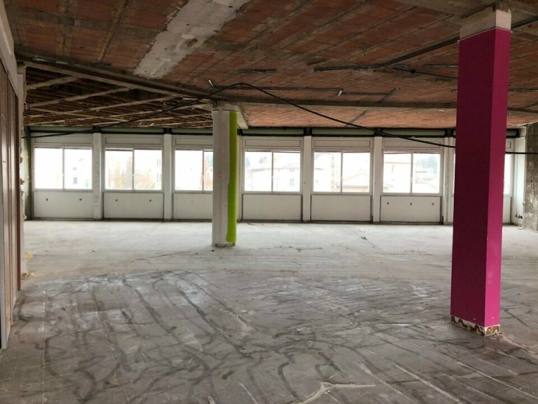 Bureaux – 370m² — photo 3