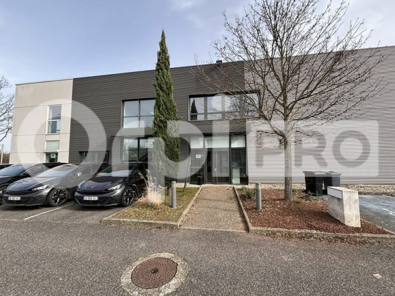 Bureaux de 435 m² à louer – Saint-Priest