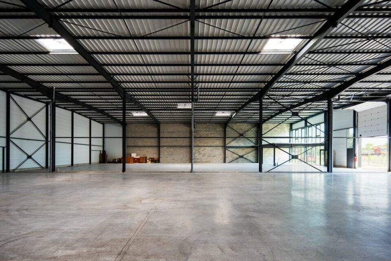 Locaux d’Activités / Showroom – 871 m² — photo 2
