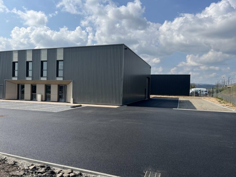 Locaux d’Activités – 253 m² — photo 3