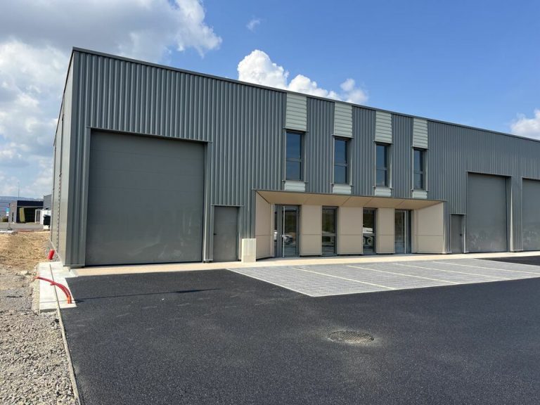 Locaux d’Activités – 759m² — photo 2